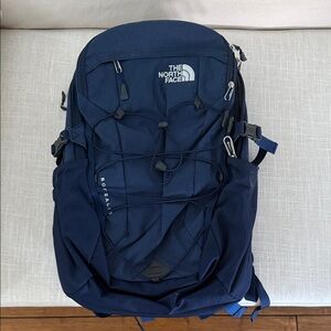 NWOT Navy North Face Borealis Backpack